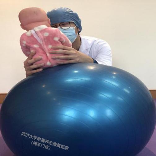 科普bobath球在康复训练中的使用第三部分肩髋膝的伸展及平衡反应