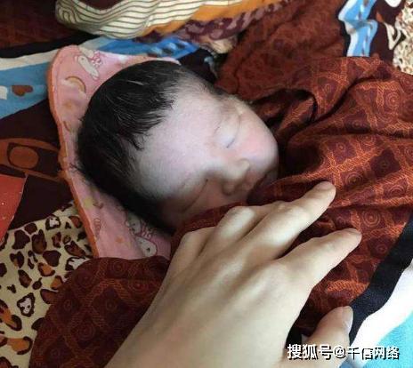 原创新生儿7天有五大变化发生在每个宝宝身上新手爸妈要知道