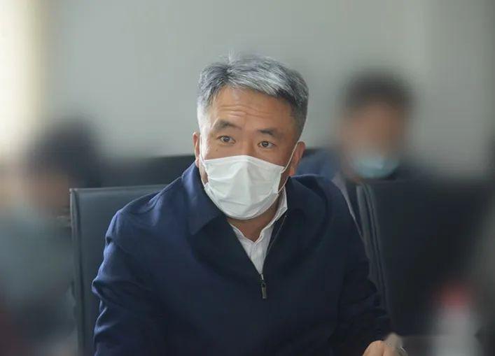 党委书记,董事长杨海啸强调:一是讲大局,讲政治,特