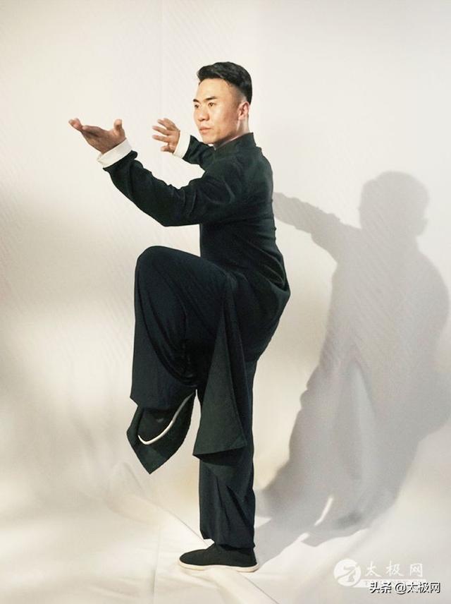 尊师重道薪火相传陈氏太极拳优秀传承人崔成龙开山收徒