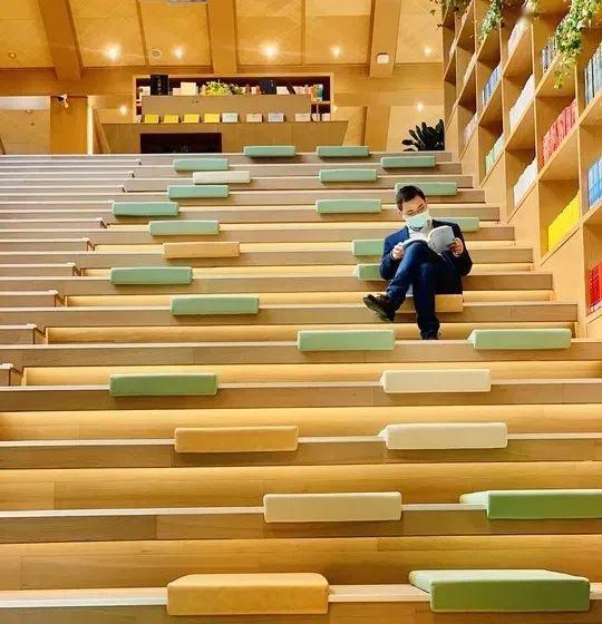 智慧化全场景体验这么多网红书屋等你来打卡