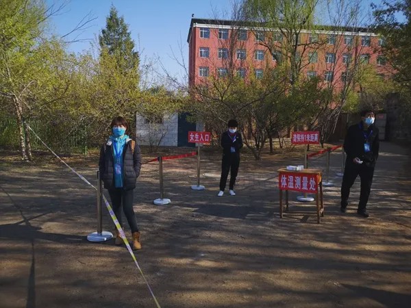 承德市第八中学扎实做好高三复学工作