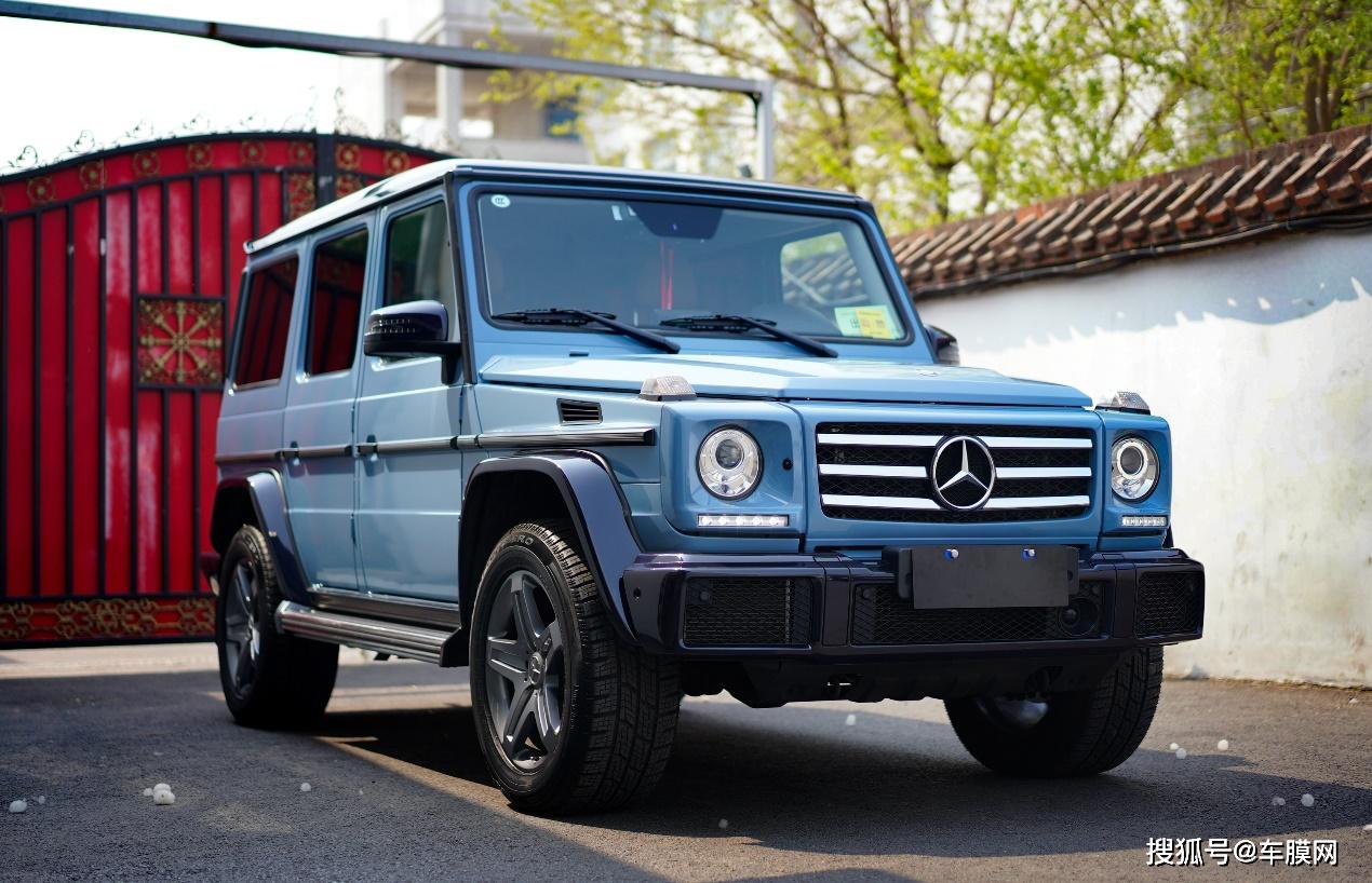 奔驰大g陶瓷蓝色贴膜改色效果图