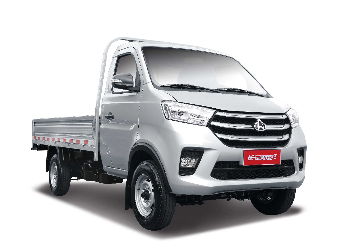 物流小卡精工之作零距离接触长安新豹3