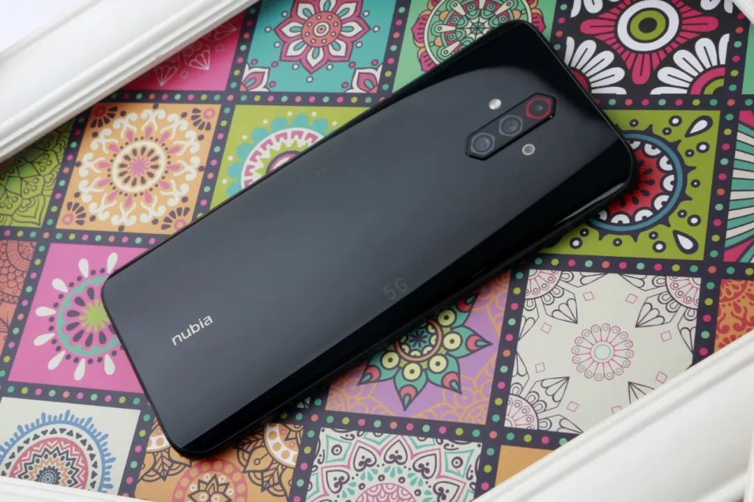 终究不负韶华努比亚play重塑青春