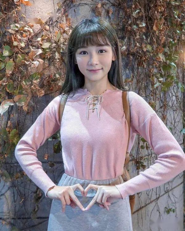 胞姐美国做护士曾被举中指侮辱 简淑儿为家姐坚强感