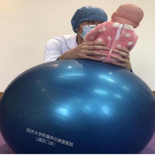 科普bobath球在康复训练中的使用第三部分肩髋膝的伸展及平衡反应