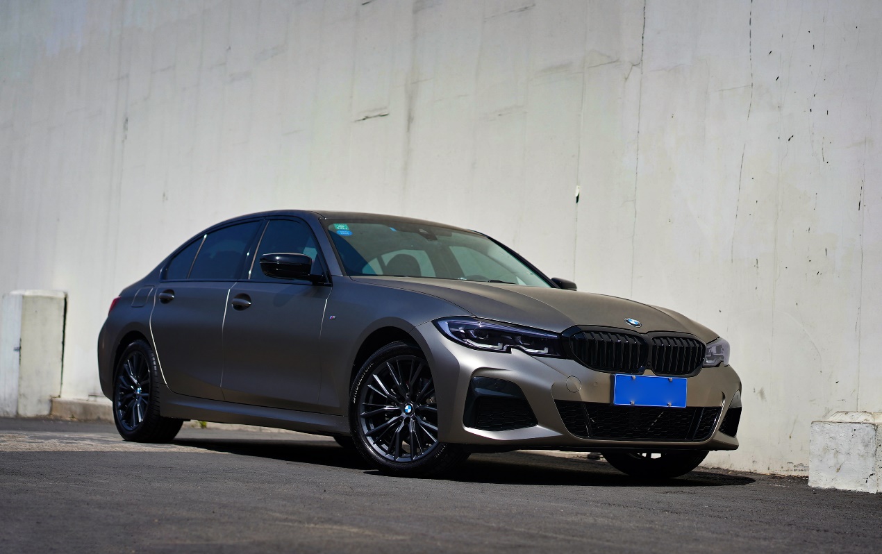 冷峻,低调,睿智,深邃 哑面电镀金属钨钢宝马3