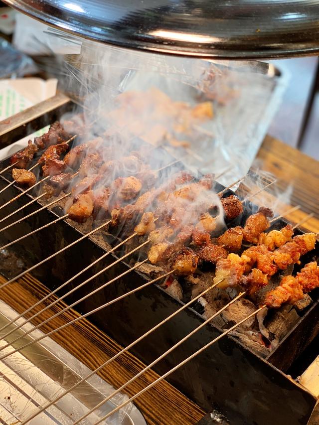 长春汽开区新开家烧烤店原味小炉子上桌烤就是小时候的老味道