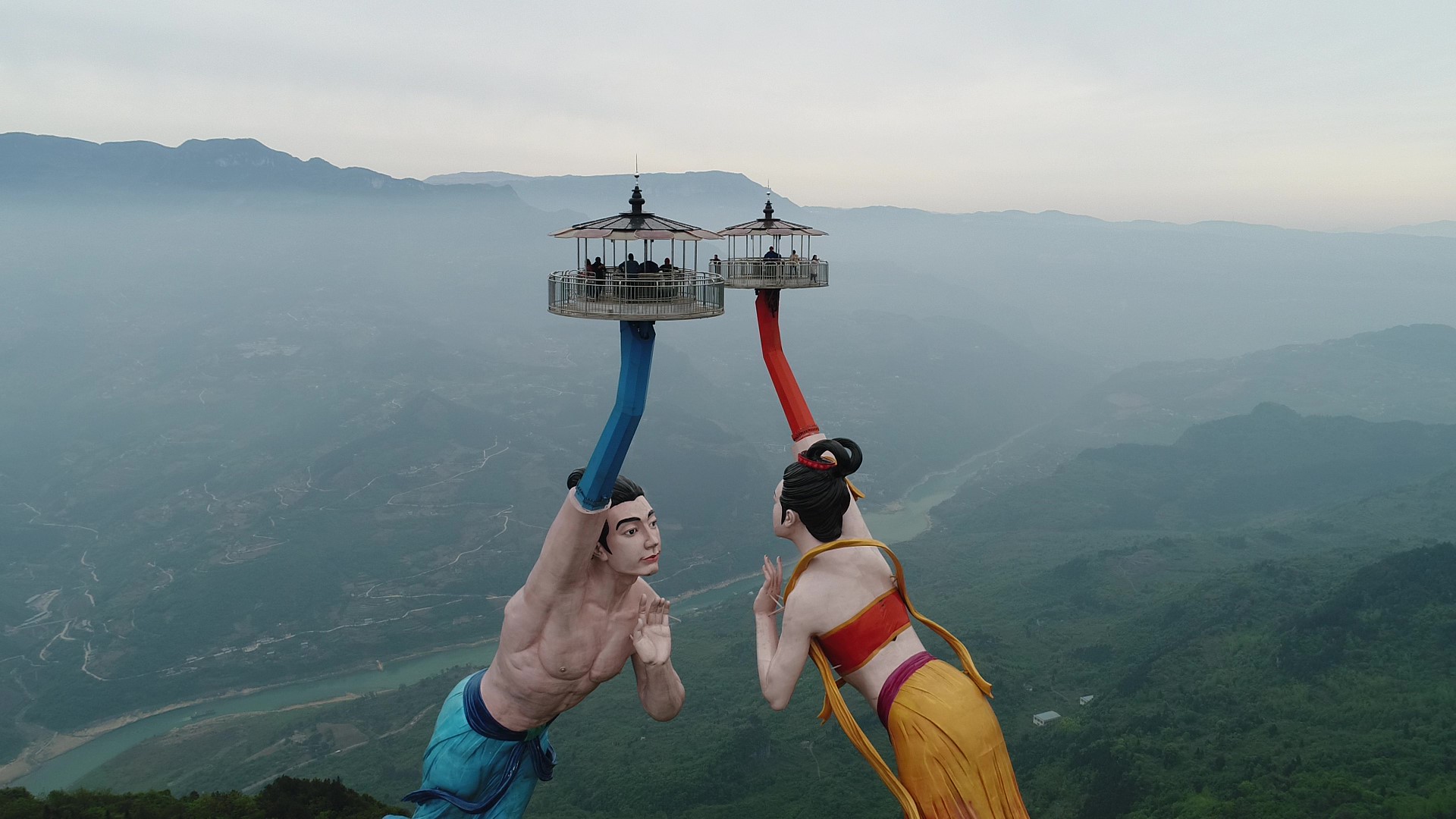 武隆最火游乐项目"飞天之吻"即将启幕