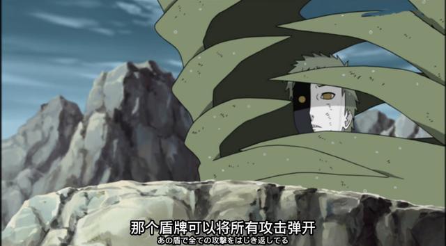 但是宇智波佐助就像是失去了理智一般疯狂的攻击,在确定苦无和起爆符