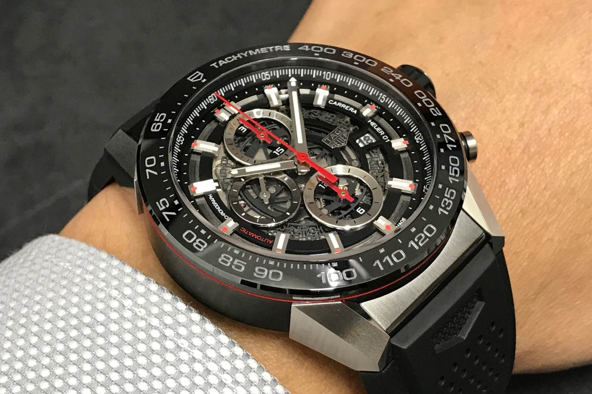 型走腕间 为纪念而生 泰格豪雅卡莱拉01系列多功能计时码表点评