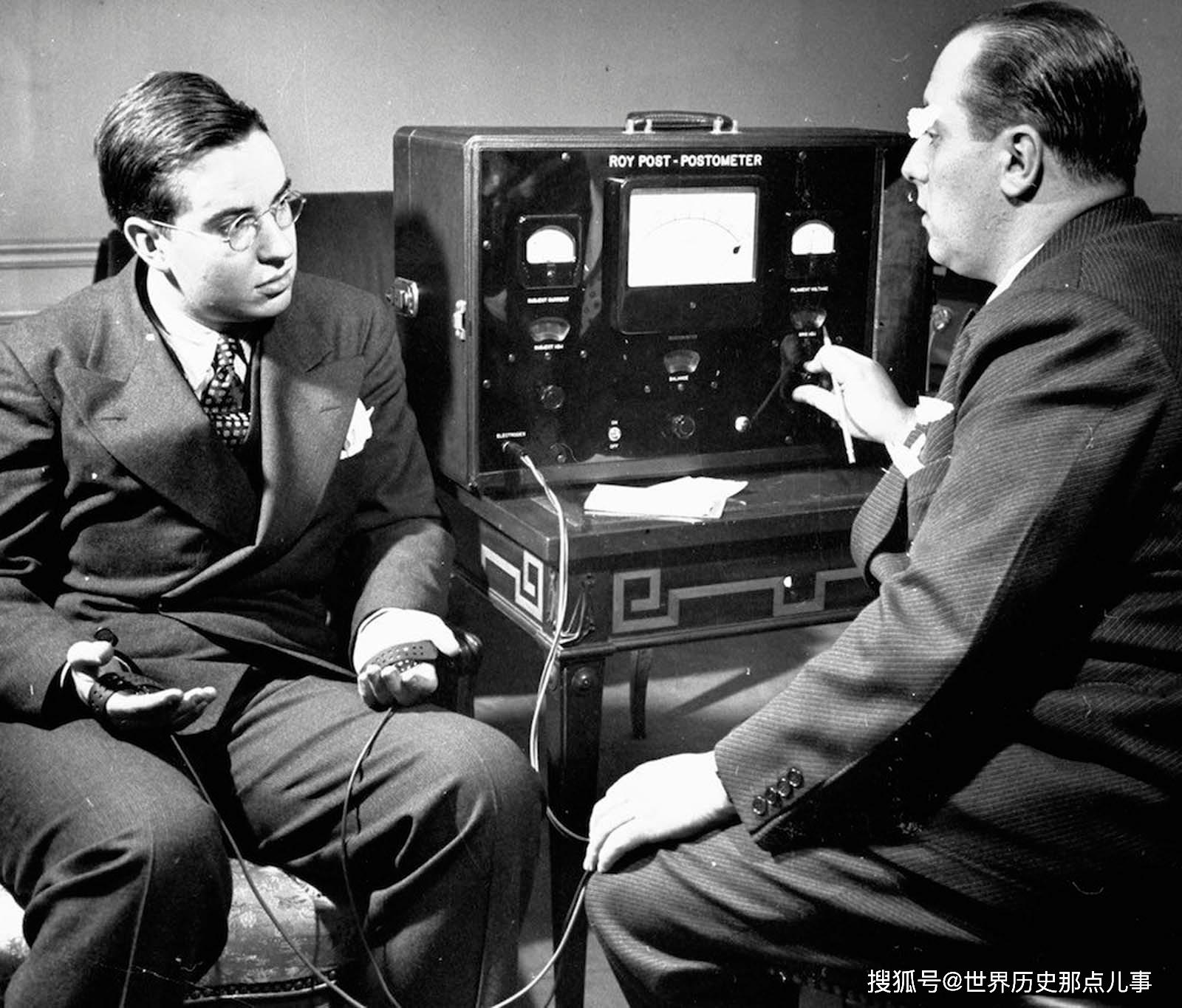 1939年美国人用测谎仪见证了亲吻的力量
