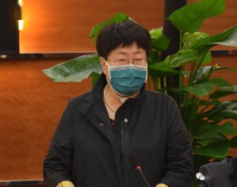 副区长李建华在致辞中希望抗疫医护人员回到岗位后,以更加昂扬,更加