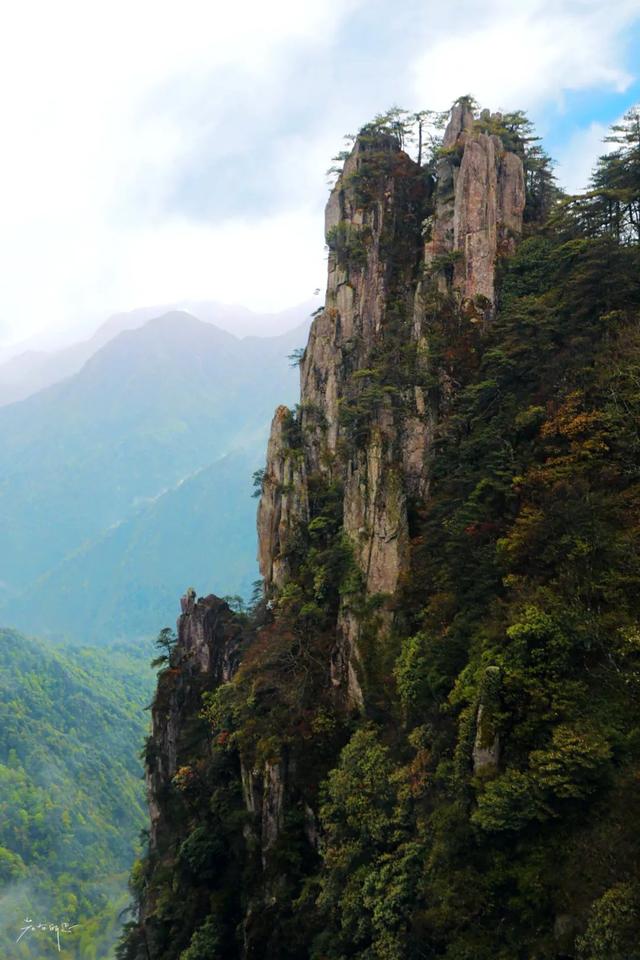 原创江西有一座奇山常年云雾缭绕遇见云海概率极高