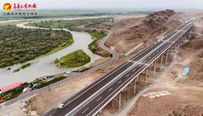 好消息新疆又一条高速公路即将通车以后去伊犁更加方便了一路美景停不