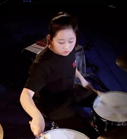 李昕茹爵士鼓作品集现已在九拍陪你练app上线