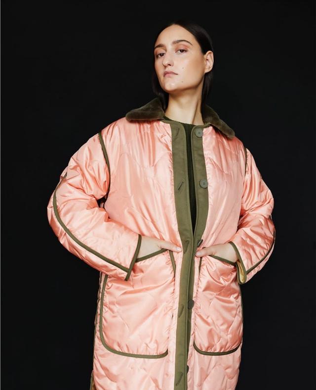 肢体柔软孤傲似油画,看到对比照后我服了_jess