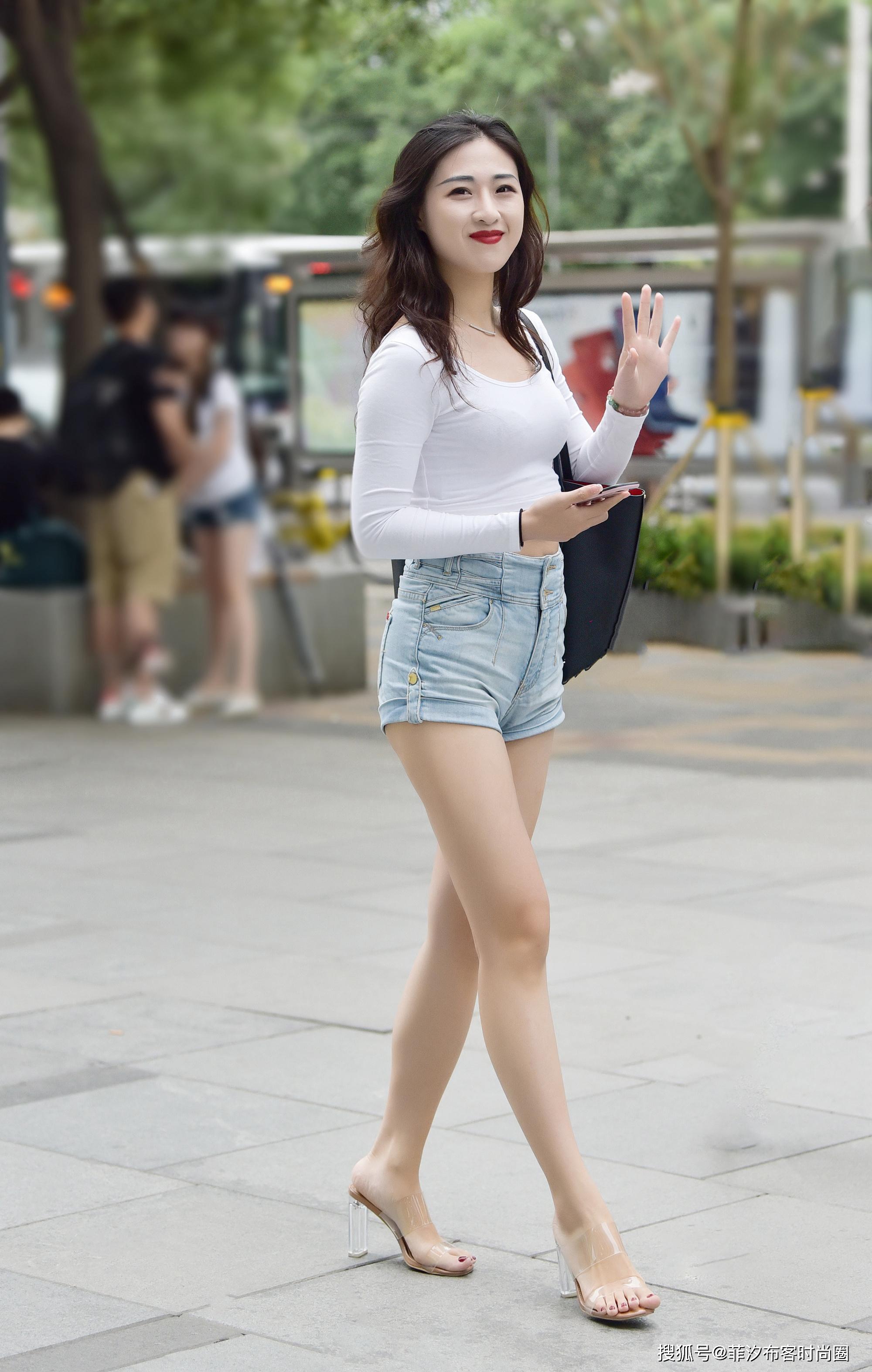 城里人不仅会玩还会穿,五一假期穿得美美出去玩