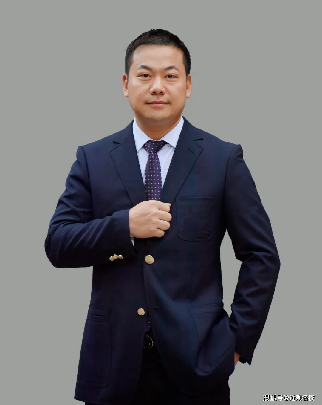 高新教育董事长张天培让读书和学习成为教师生命的底色