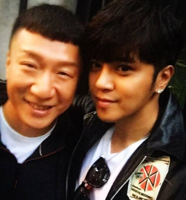 孙红雷"手滑"点赞周扬青好友微博,极限男人帮集体沉默