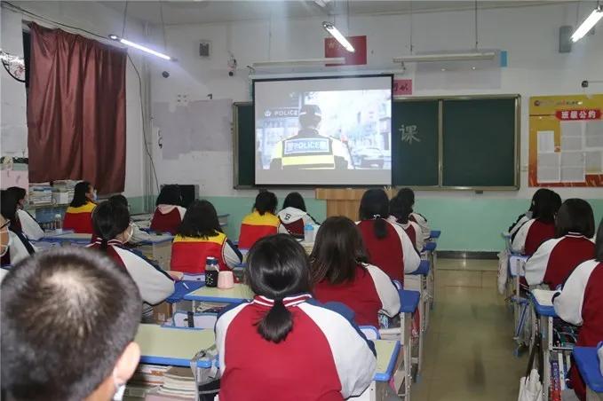 疫情之下迎难而上看张家口名校东方中学不一样的复课第一课