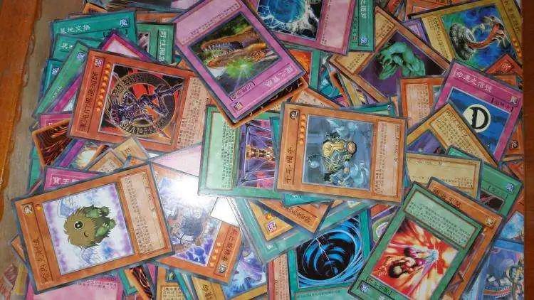 你知道吗,你童年玩的卡牌是假的