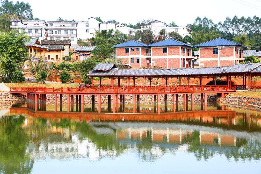 中国少数民族特色村寨青秀区南阳镇古岳坡