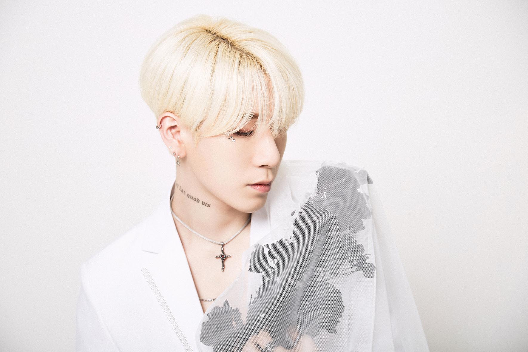 韩国男团noir新专辑曝光 主打《lucifer》诠释两面性