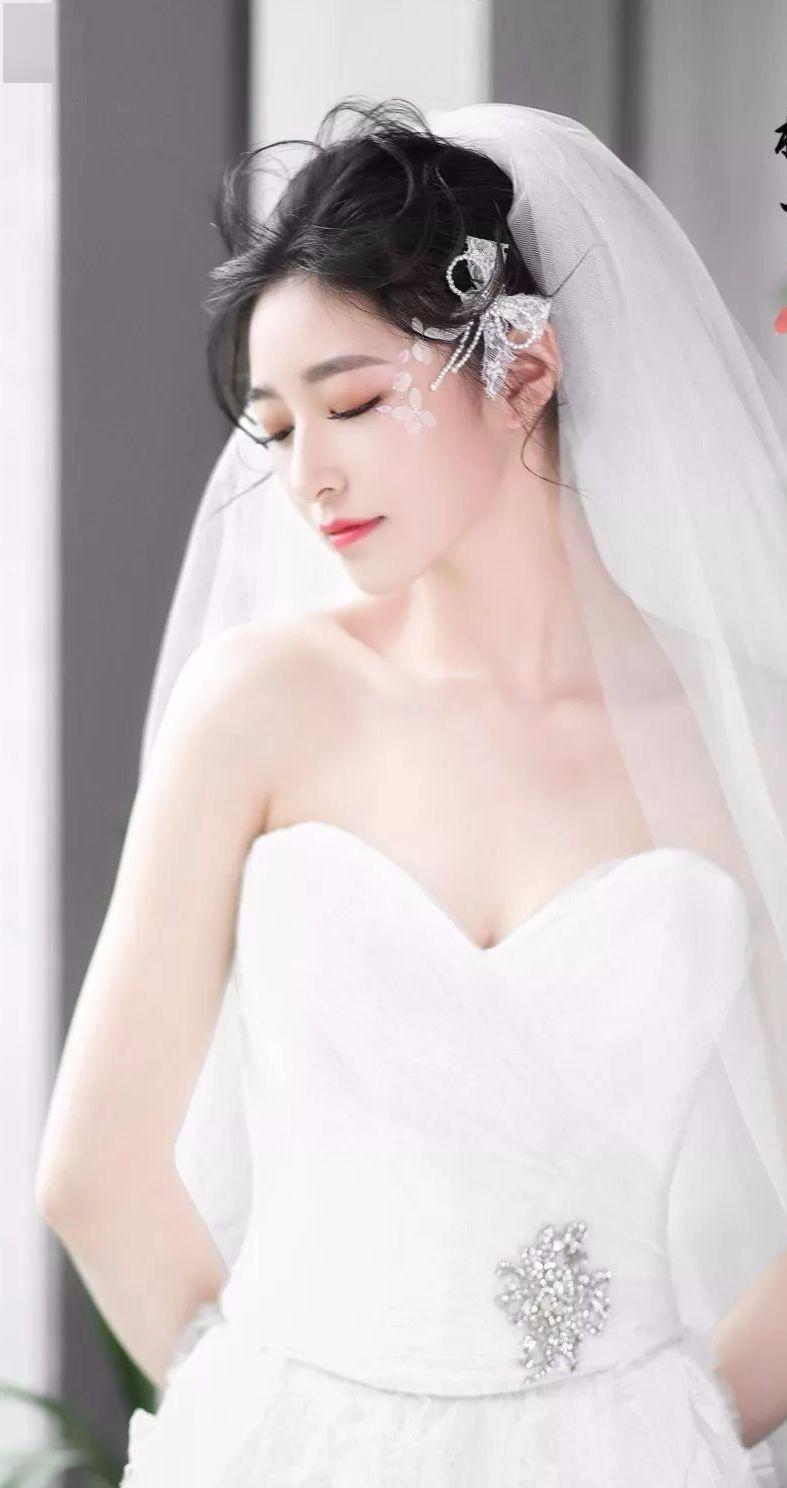 灵动减龄的韩式新娘造型空气里都是清甜的味道