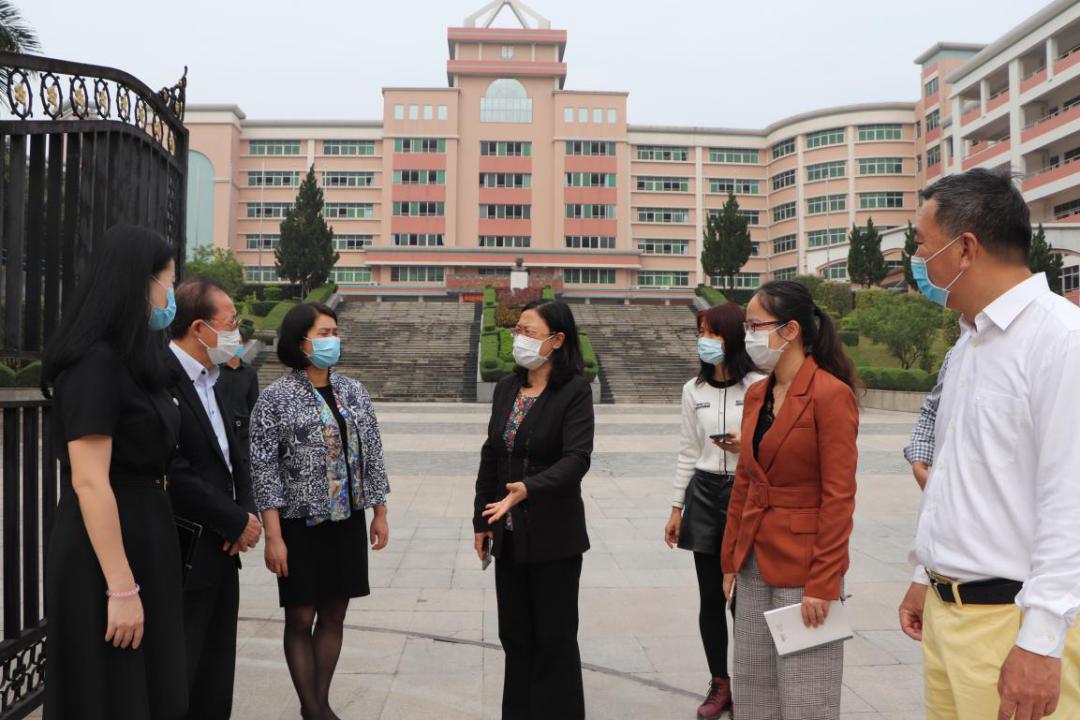 副市长徐小莉到五桂山检查返校复学准备工作