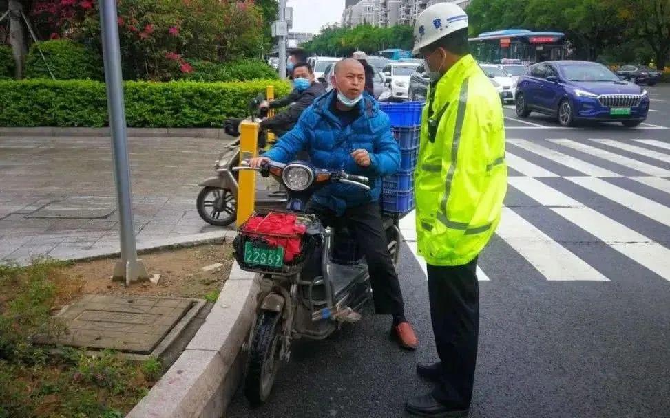 福州整治電動自行車交通違法行為