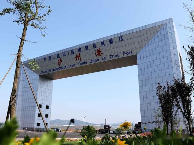 泸州港四川最大粮食进口中转口岸四川7成进口粮食由此通关