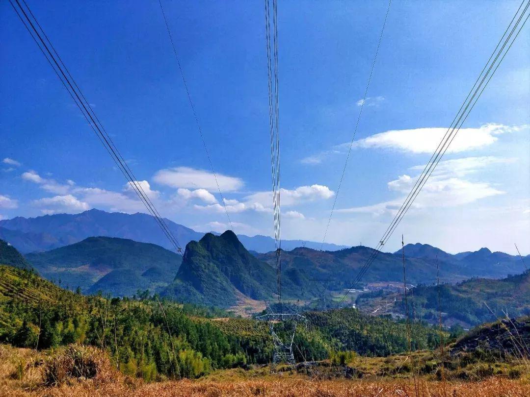 白云寨2020年5月1日粤北私藏顶级峰景线白云寨点峰台呼唤万峰来朝群山
