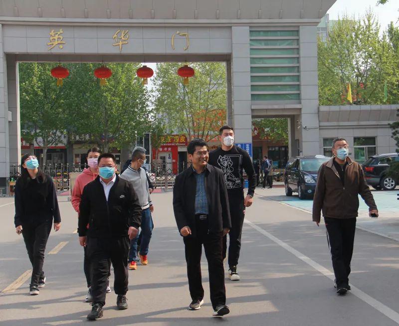 100个!今天,莒县一中收到特别礼物