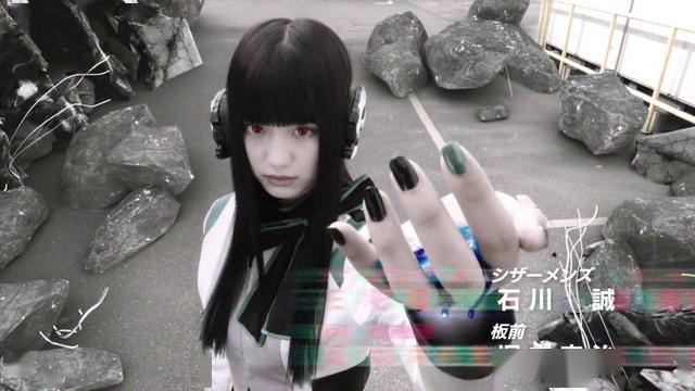 假面骑士drive联动01黑丝medic完美cos伊兹你更中意哪一位