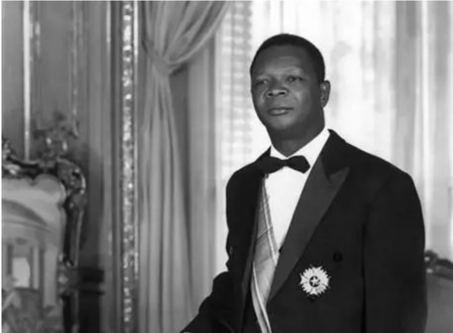 台湾女孩一心向往非洲嫁给非洲暴君博卡萨最终命运如何