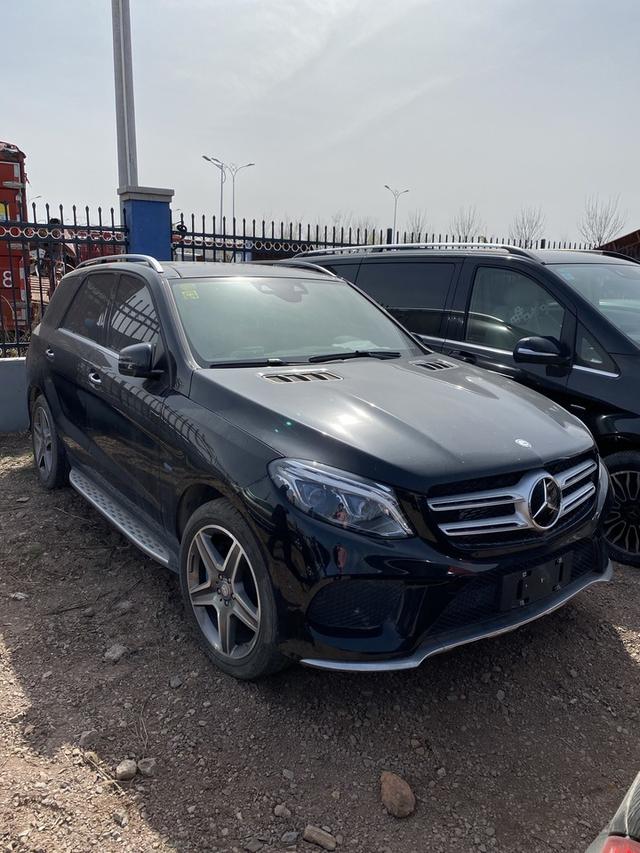 【第一次拍卖】安丘市车牌为鲁af16333号奔驰车一辆