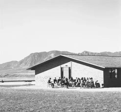 罗伯特亚当斯新地形摄影的领军人物