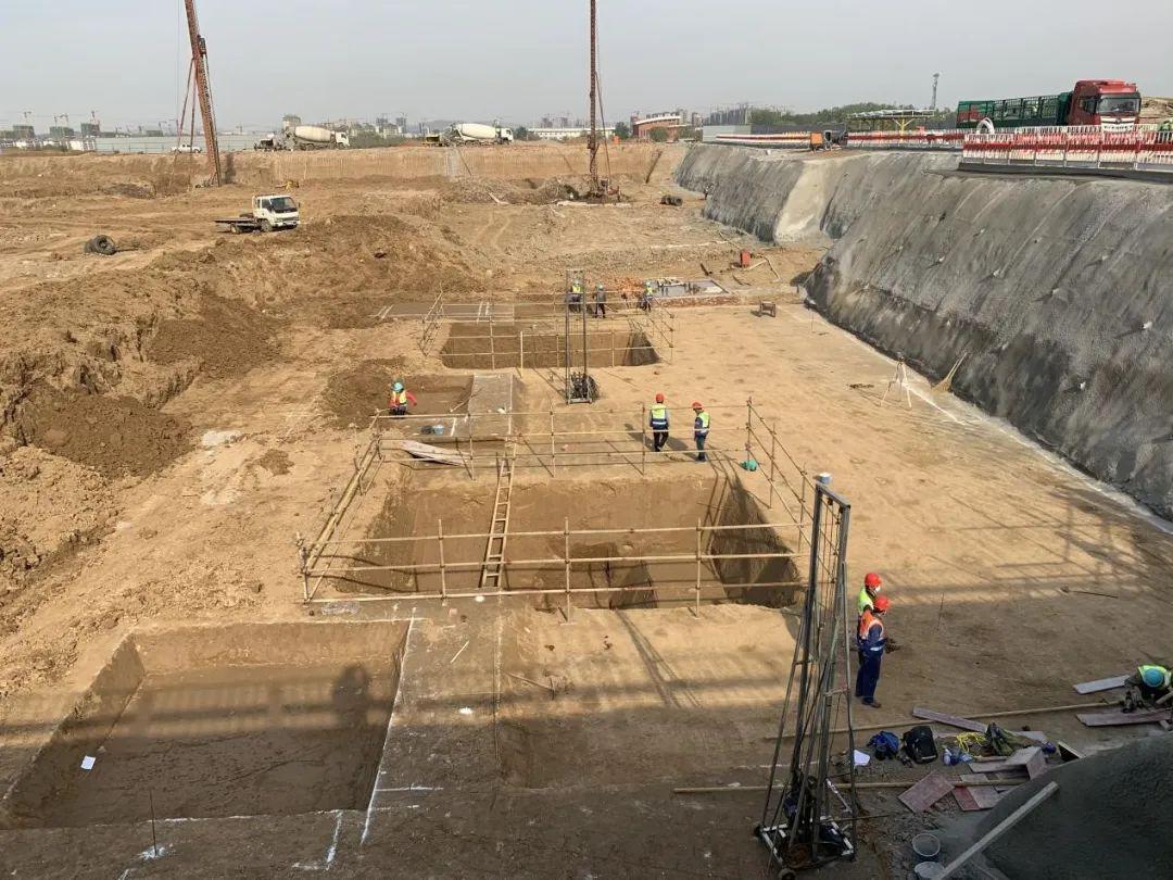 项目动态山东省临朐县棚户区改造项目部12号住宅楼基坑验槽顺利验收