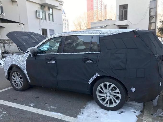 从cx756白车身来看尺寸及内部空间十分宽大,目前江铃福特已经拥有了