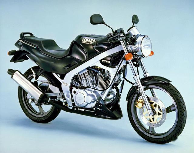 經典車:yamaha 三十年前的 v 型兩缸 fz150,fz150