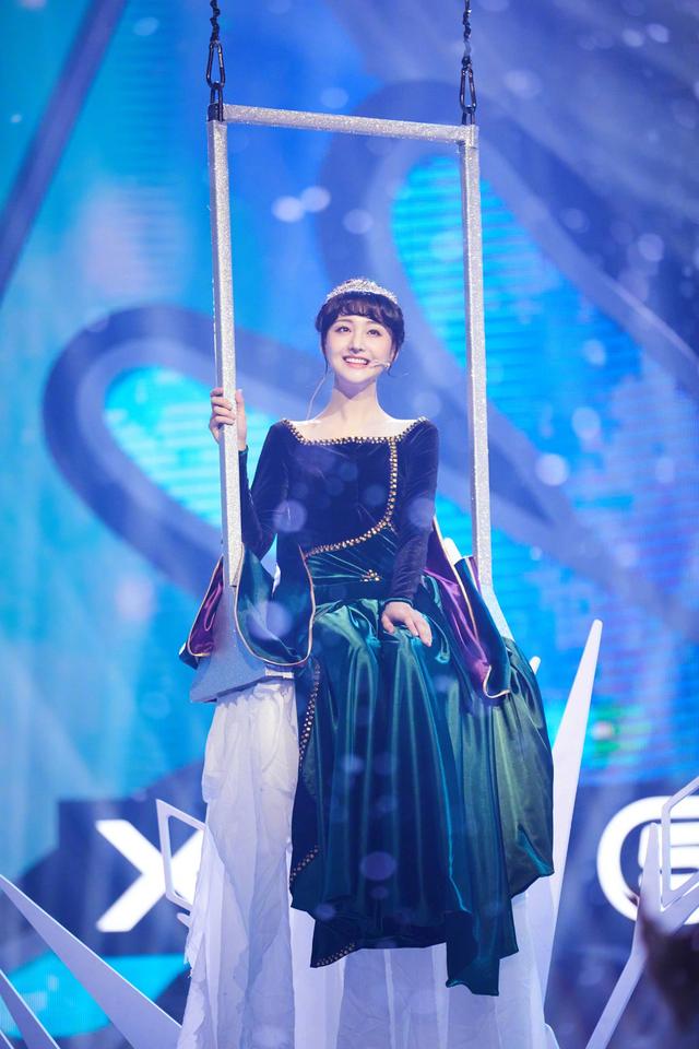 【小爽】郑爽佩戴超大蝴蝶结,爽妹子美貌上线!国内少女感第一人