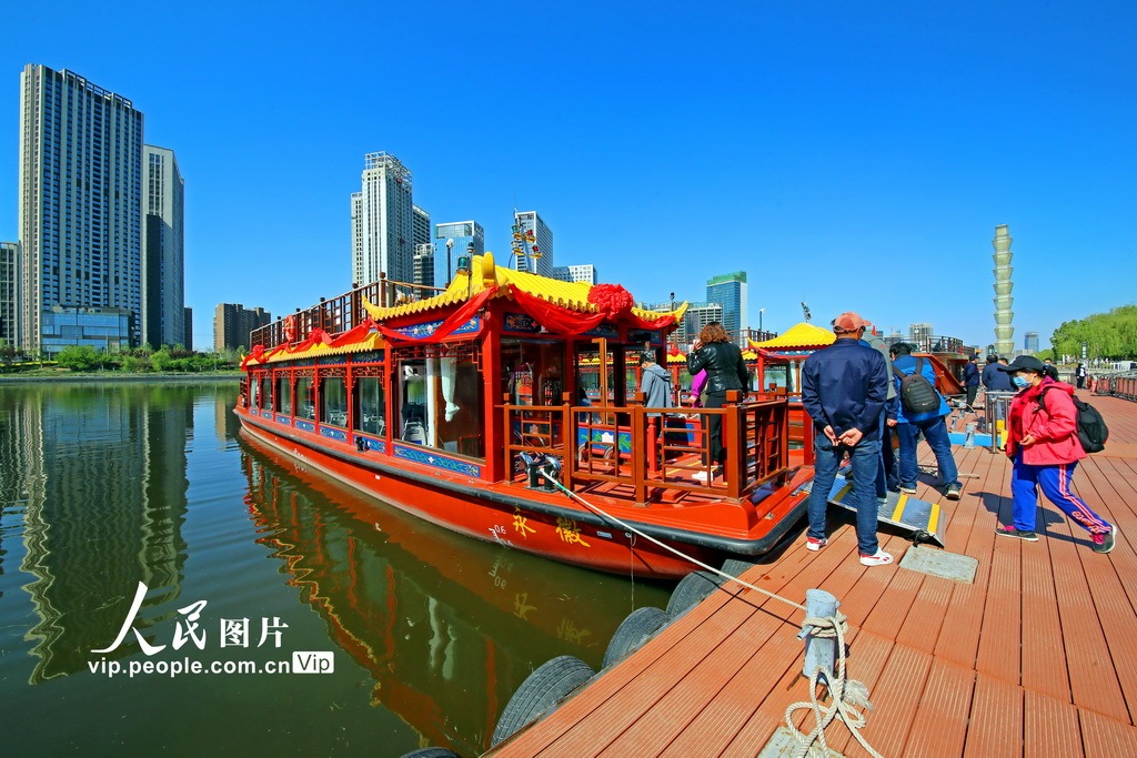 北京通州运河城市段游船开航