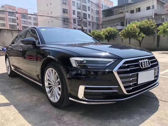 全新顶配奥迪a8提车30t动力四驱内饰豪华不输奔驰s级