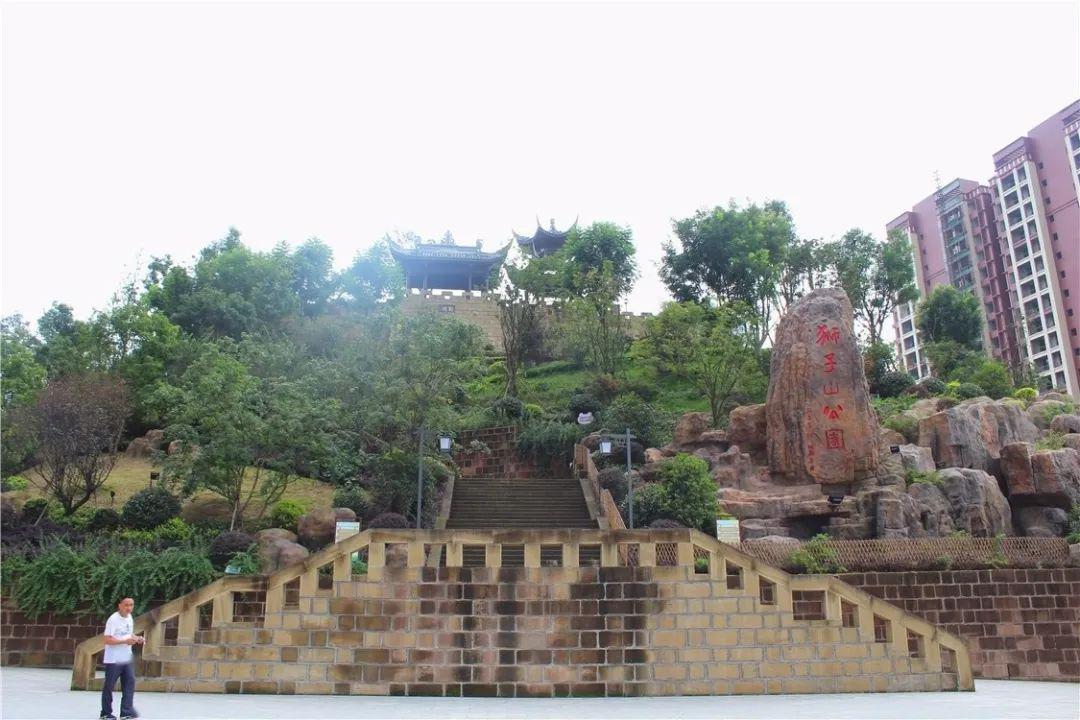 狮子山公园▲康桥国际农旅小镇威远康桥国际农旅小镇,是一座"爱揽丝