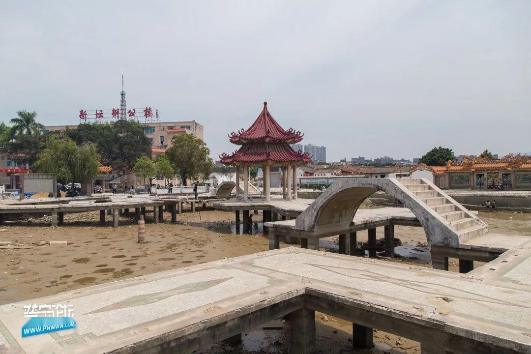 普宁市流沙东的新坛村里有一座被誉为"粤东地区第一座农民公园",也是