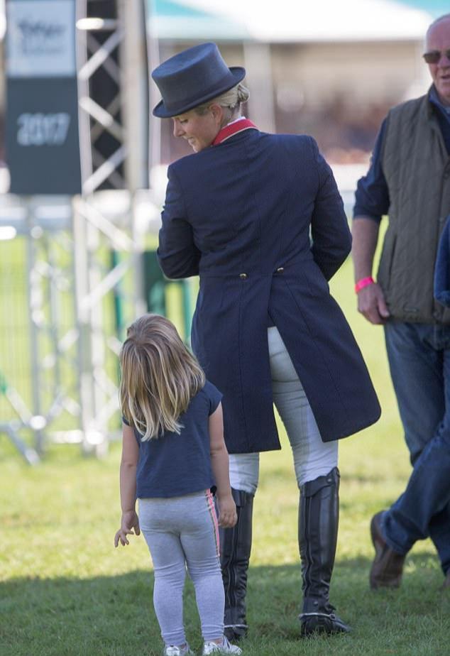 英国王室爱骑马,女王的24亿美元是财力支撑,珍珠公主钟爱马术