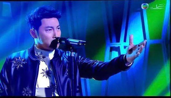 他是梅艳芳爱徒,歌手出身却走去演奸角,28年后终于再唱歌_谭耀文