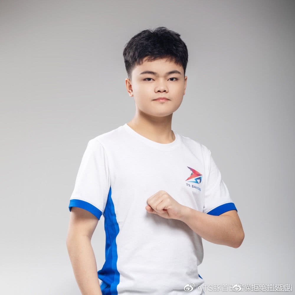 ts,闪光自骂小兽后再上热门,头像我笑了